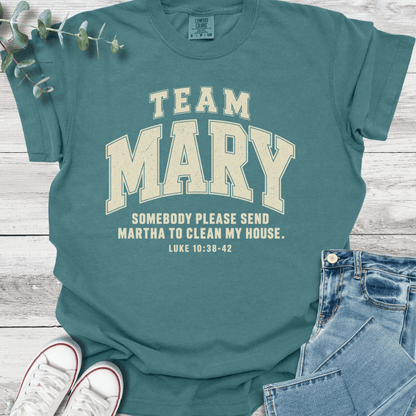Team Mary T-Shirt - Christian graphic tee