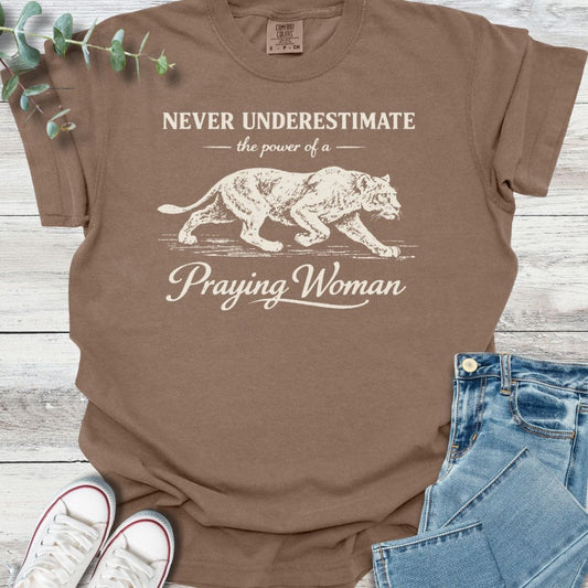 Praying Woman T-Shirt in Espresso - Christian graphic tee