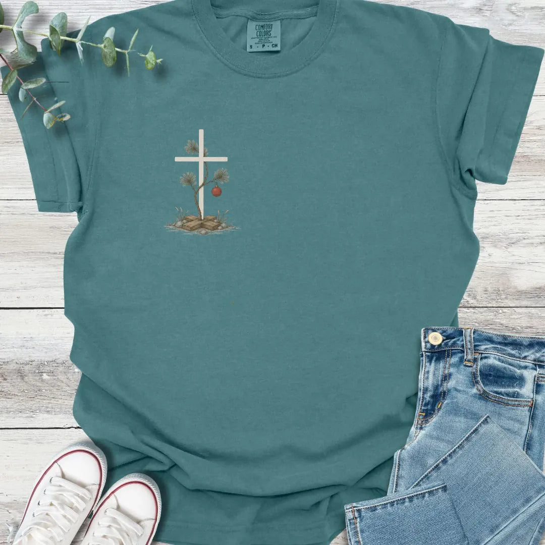 Simple Christmas T-Shirt - Christian graphic tee